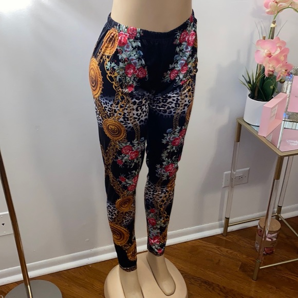 Stylish 2pc Set - Picture 3 of 11